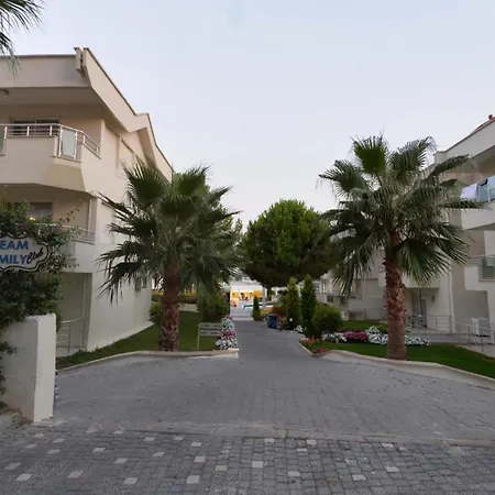 מלון Dream Family Club 5*