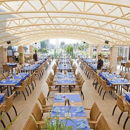 Dream Family Club Resort