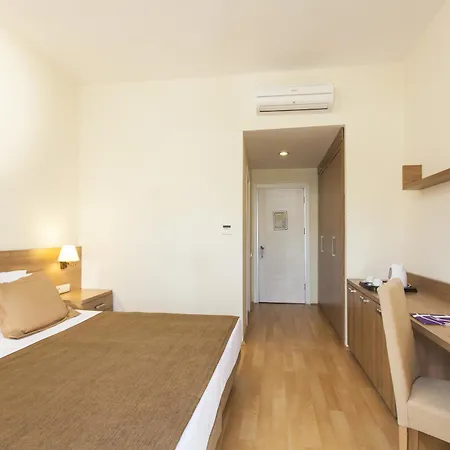 Dream Family Club Resort