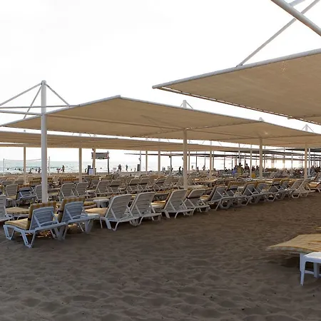 Resort Dream Family Club Side