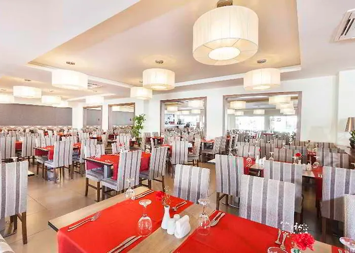 Dream Family Club Side