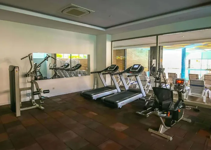 Dream Family Club Side