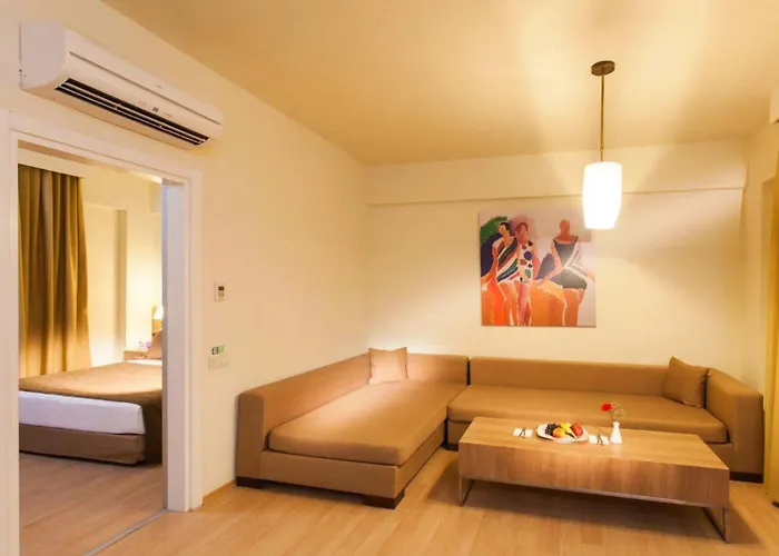 Dream Family Club Hotell 5*